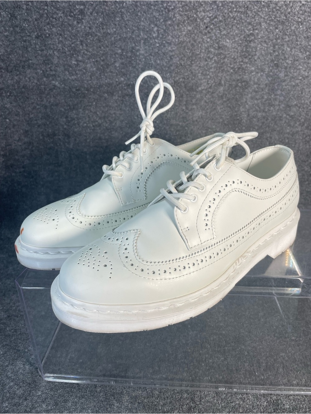 Doc Martens 3989 Wing Tip Oxford Brogue Shoes Men's 10 White Dr Martin